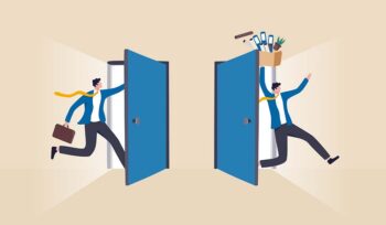 الموظف المرتد استقالة عرض عمل