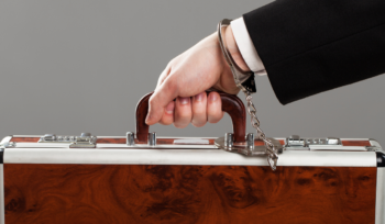 سياسة سياسة في العمل